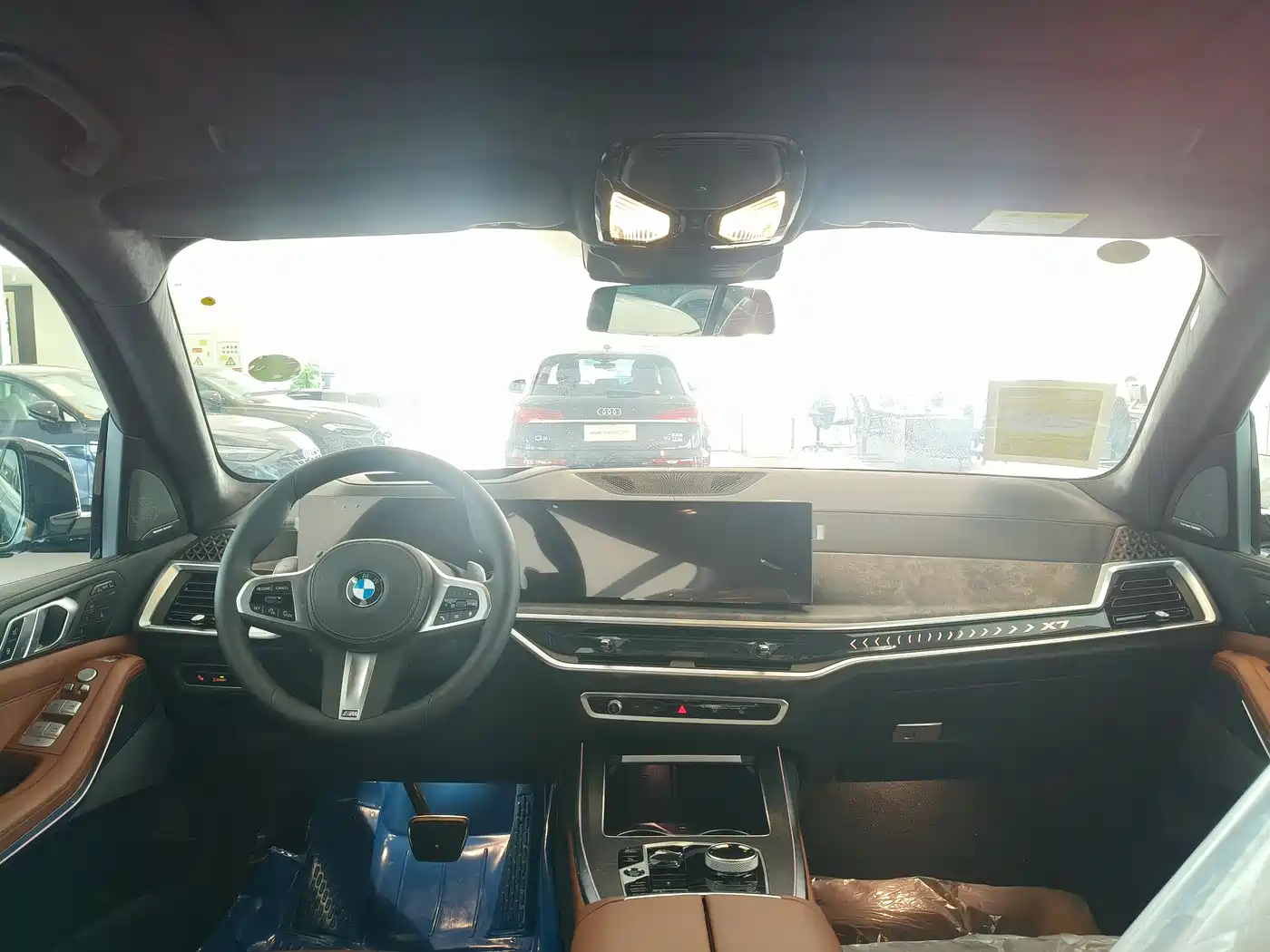 BMW X7 2024 xDrive40i Exclusive M Sport Package фото 14