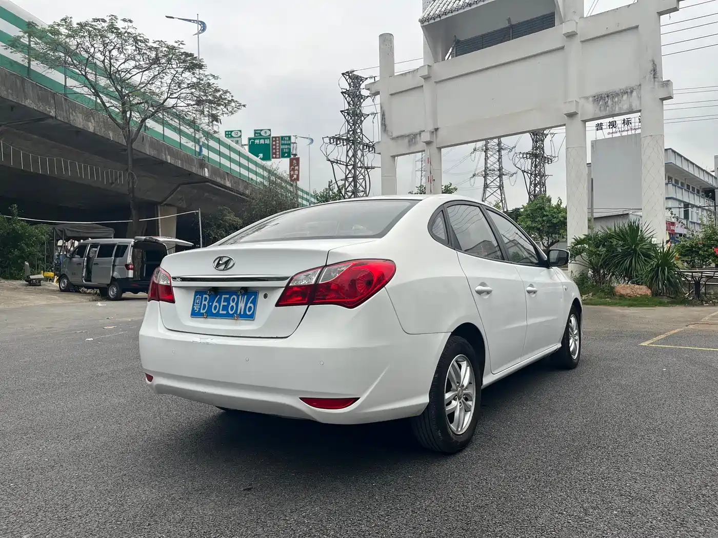 Hyundai Elantra 2011 1.6L Automatic Comfort фото 5