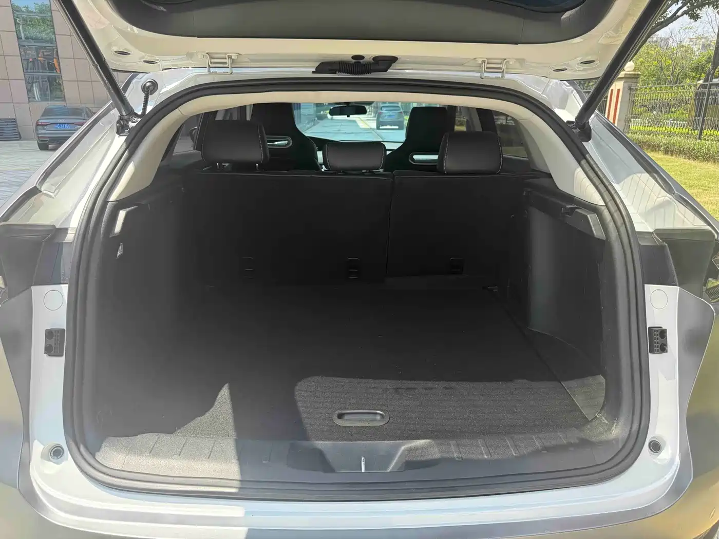 Changan UNI-K 2023 2023 2.0T FWD Joy Style