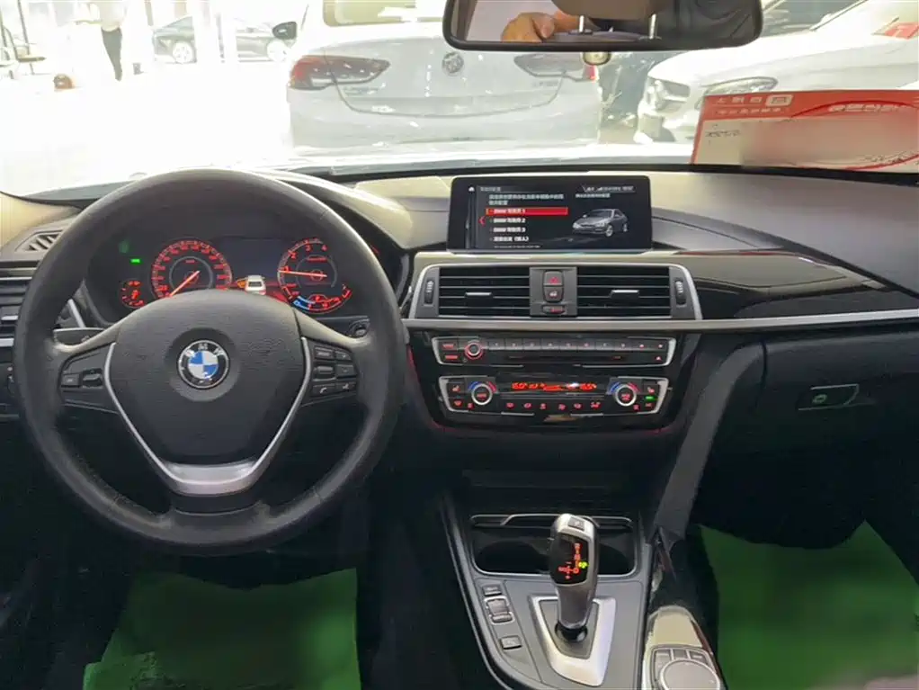 BMW 3 Series 2019 320Li Fashion Type фото 8