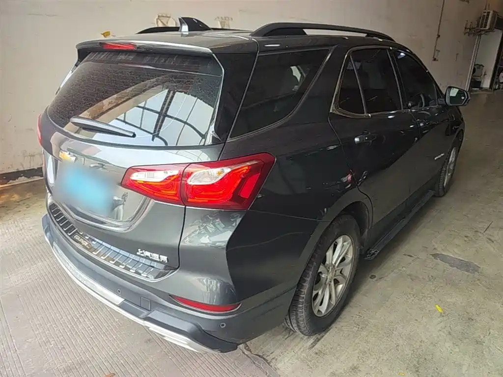 Chevrolet Equinox 2018 535T Automatic Galloping Edition фото 7