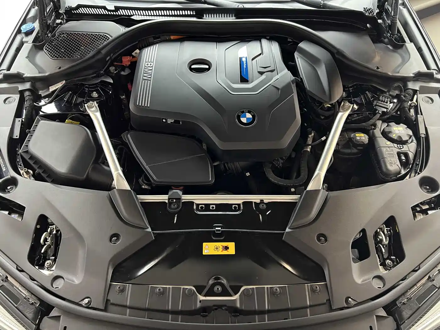 BMW 5 SERIES NEW ENERGY