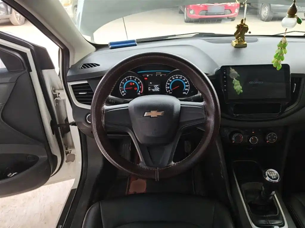 Chevrolet Cavalier 2016 1.5L Manual Enjoyment Edition фото 11