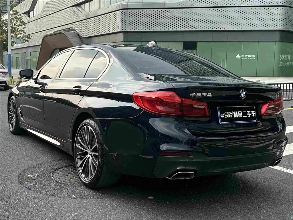 Photo 9 - BMW 5 Series