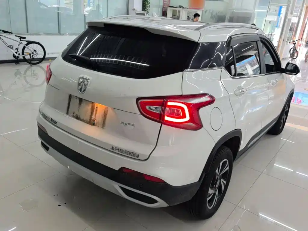 Baojun 510 2017 2017 1.5L Auto Luxury