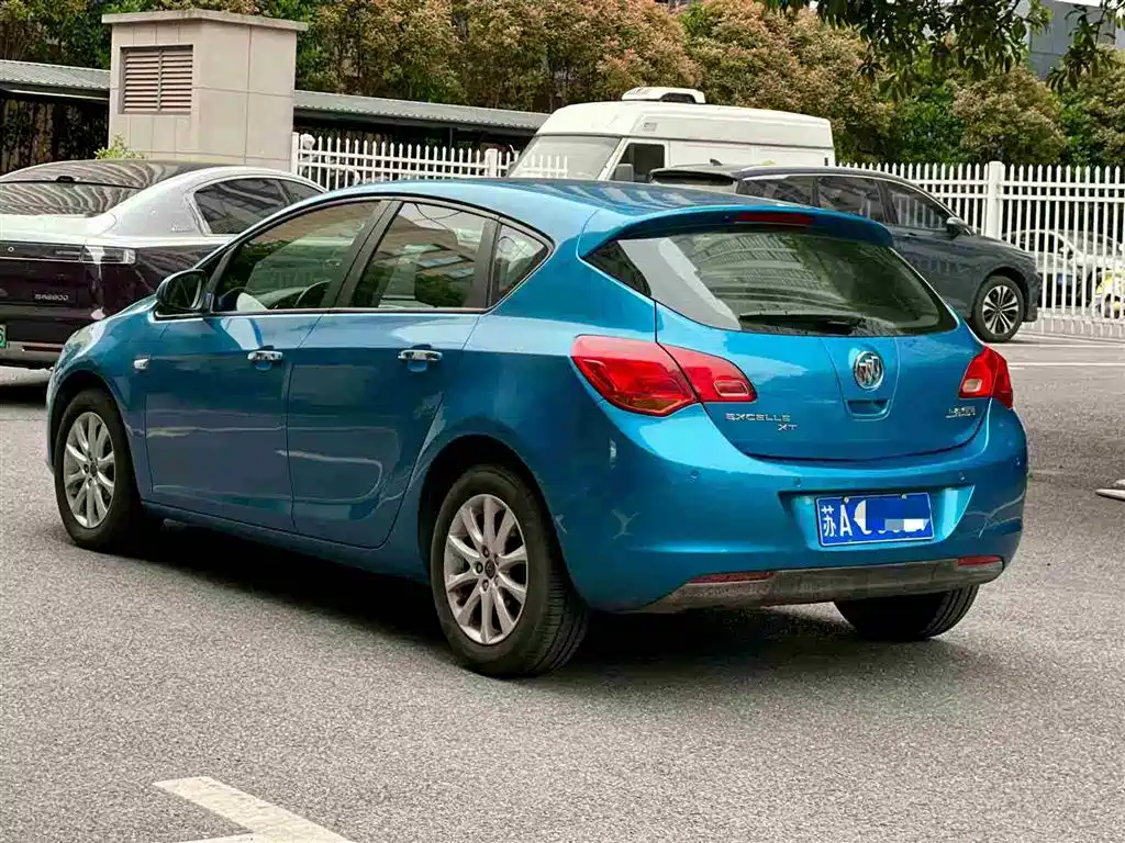 Buick Excelle 2010 2010 XT 1.6L Automatic Fashion