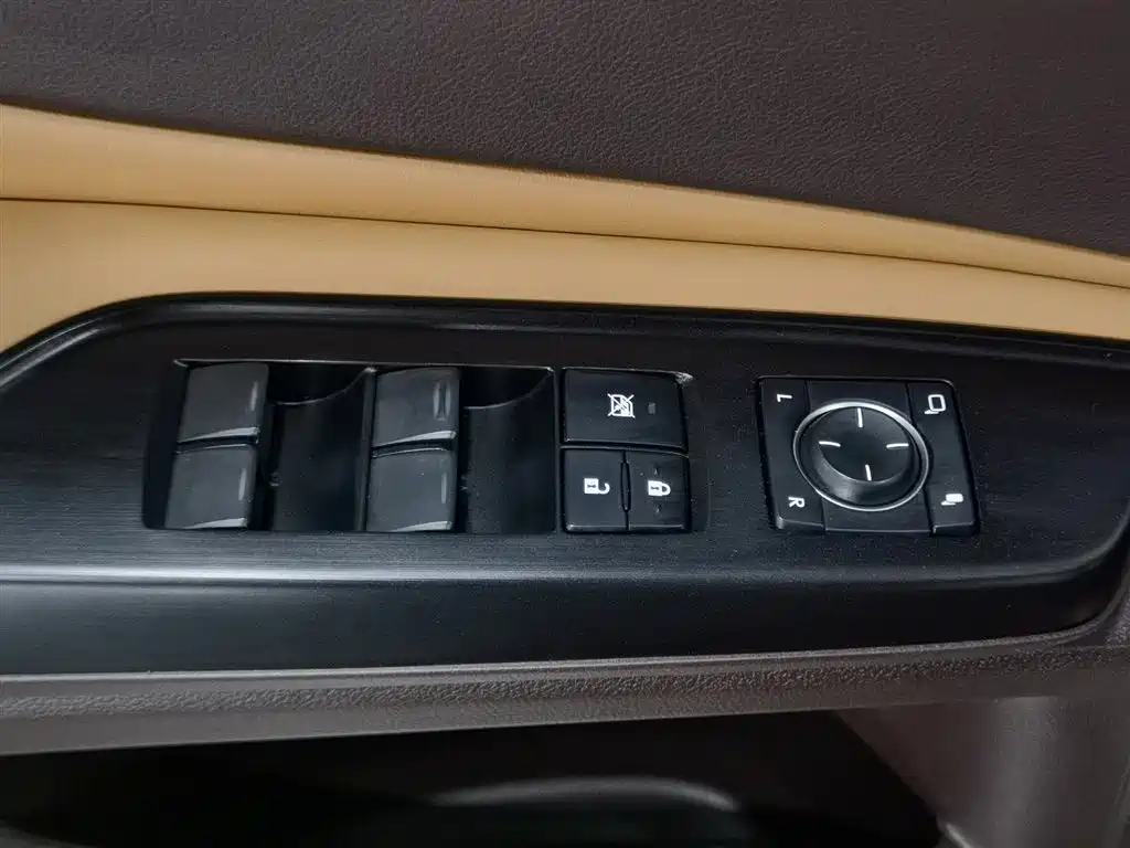 Lexus ES 2020 200 Excellence фото 9