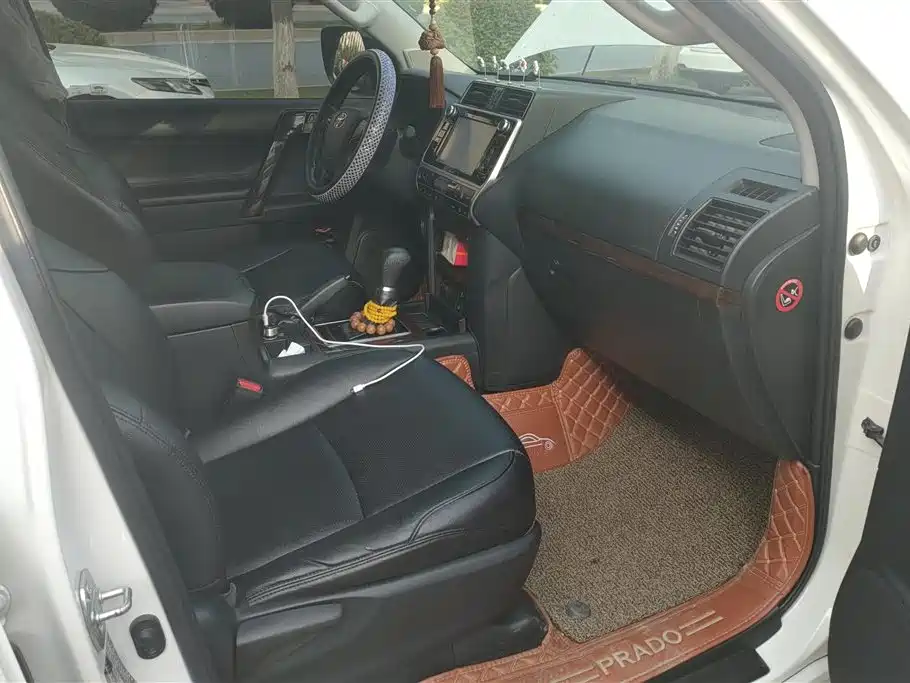 Toyota Prado 2018 3.5L Auto SX фото 8