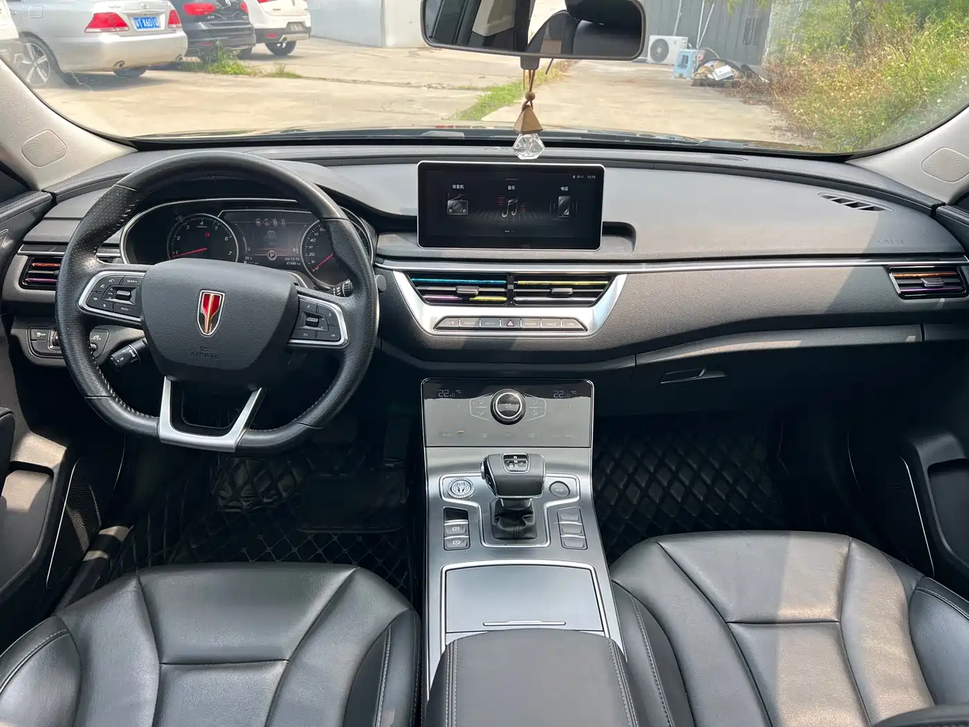 Hongqi H5 2022 Classic 1.5T DCT Flag Rhythm Edition фото 7
