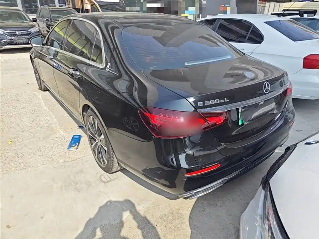 Mercedes-Benz E-Class New Energy 2021 E 350 e L Plug-in Hybrid Sedan фото 23