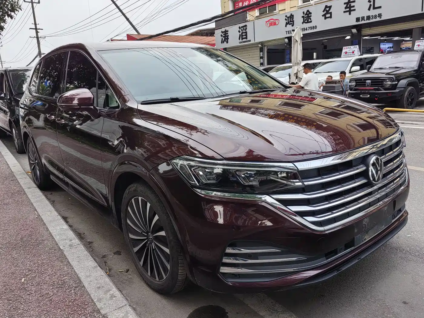 Volkswagen Viloran 2020 380TSI Premium фото 2