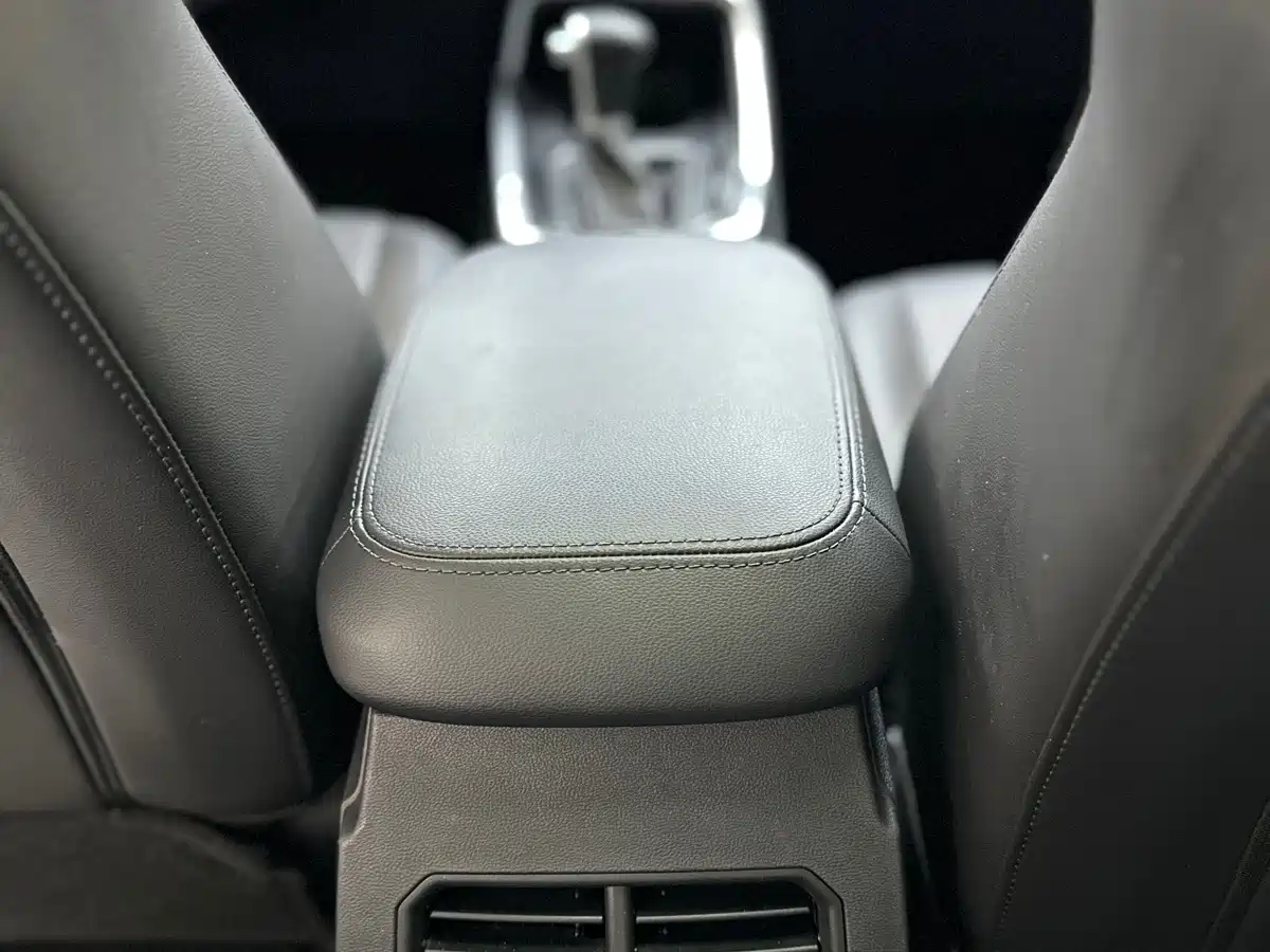 Photo 14 - Haval H6