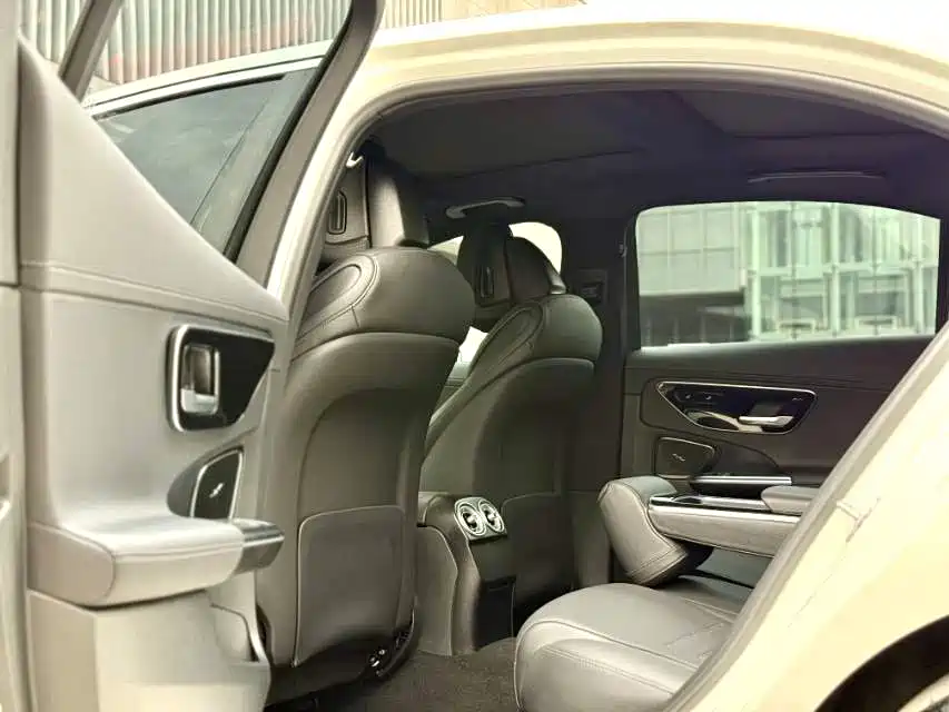Mercedes-Benz C-Class 2024 C 260 L Sport фото 8