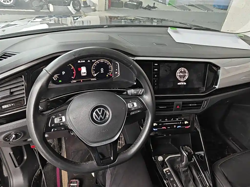 Volkswagen Tayron 2021 330TSI 2WD 3rd Anniversary Limited Edition фото 10
