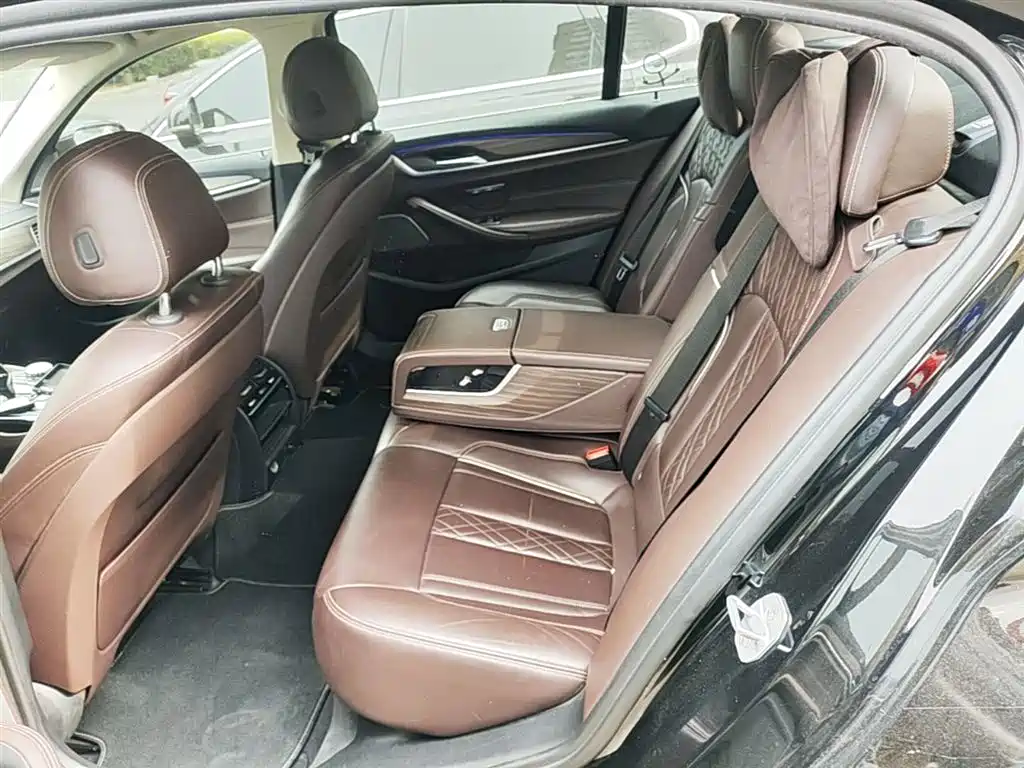 BMW 5 Series 2018 Facelift 530Li xDrive Luxury Package фото 16