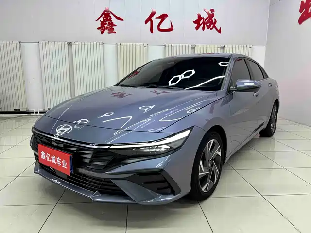 Hyundai Elantra 2023