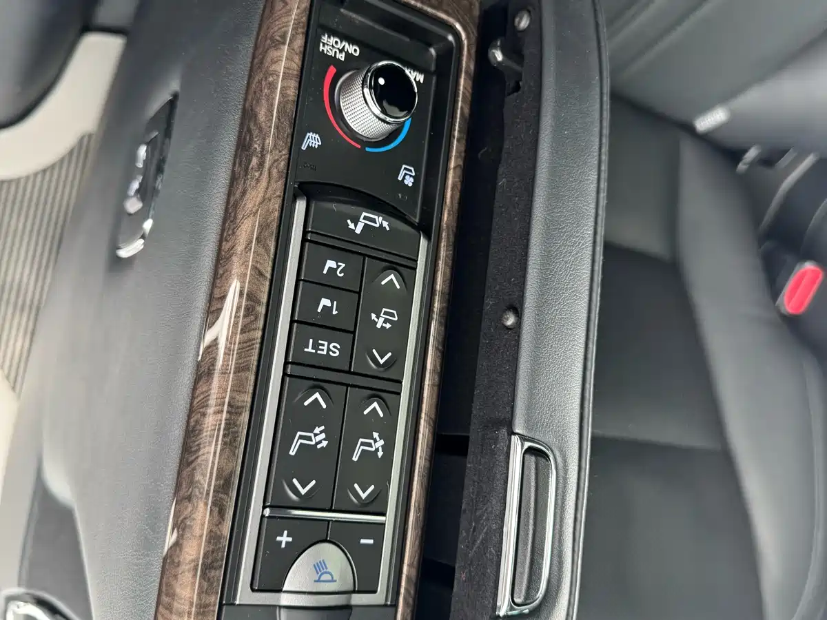 Toyota Vellfire 2023 Crown Hybrid 2.5L HV Premium фото 16