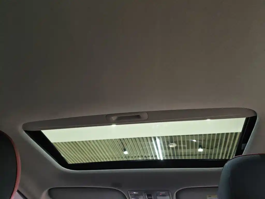 Kia KX CROSS 2019 2018 1.6L Automatic Smart Sunroof Edition