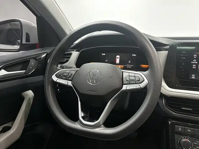 VOLKSWAGEN TUYUE