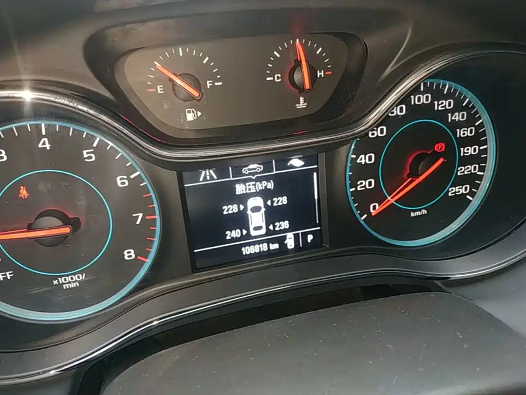Chevrolet Cruze 2018 2018 320 Automatic Pioneer Sunroof Edition