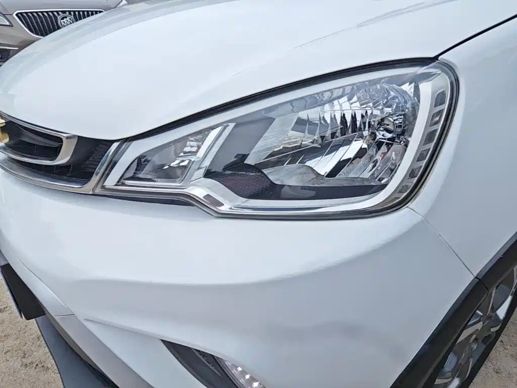 Geely Yuanjing X1 2018 2017 1.3L Auto Fun Edition