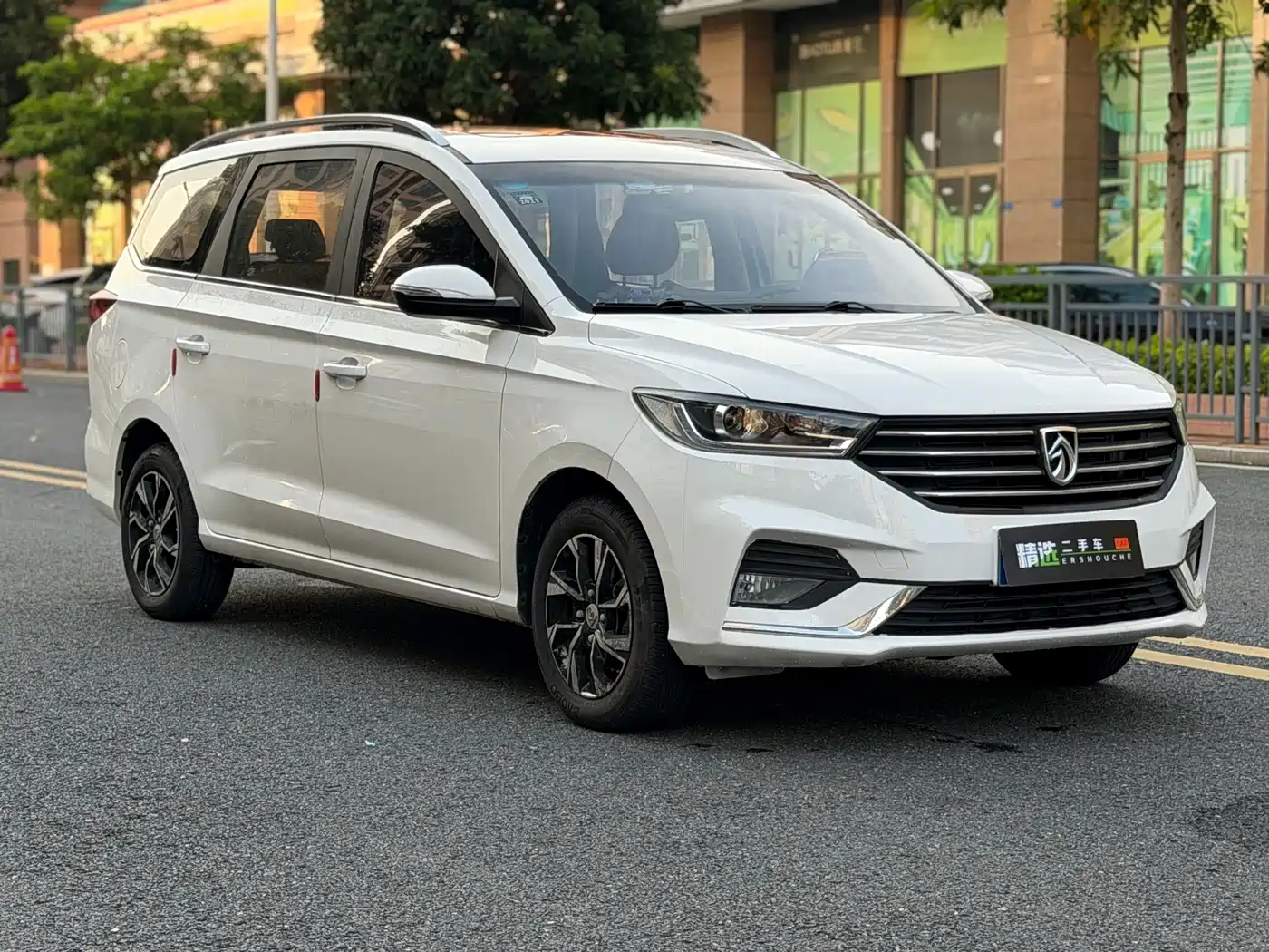 Baojun 360 2019 2018 1.5L Manual Luxury Model China V