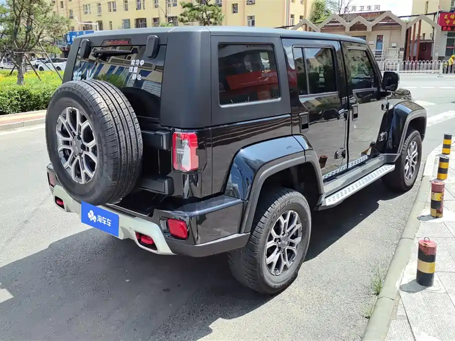 BAIC ORV Beijing Offroad BJ40 2023 2.0T Auto 4WD Urban Hunter Knight Edition фото 3