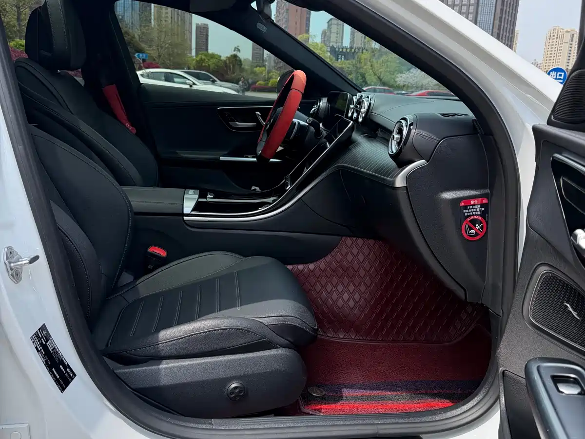 Mercedes-Benz C-Class 2023 C 260 L Night Edition Sport фото 6