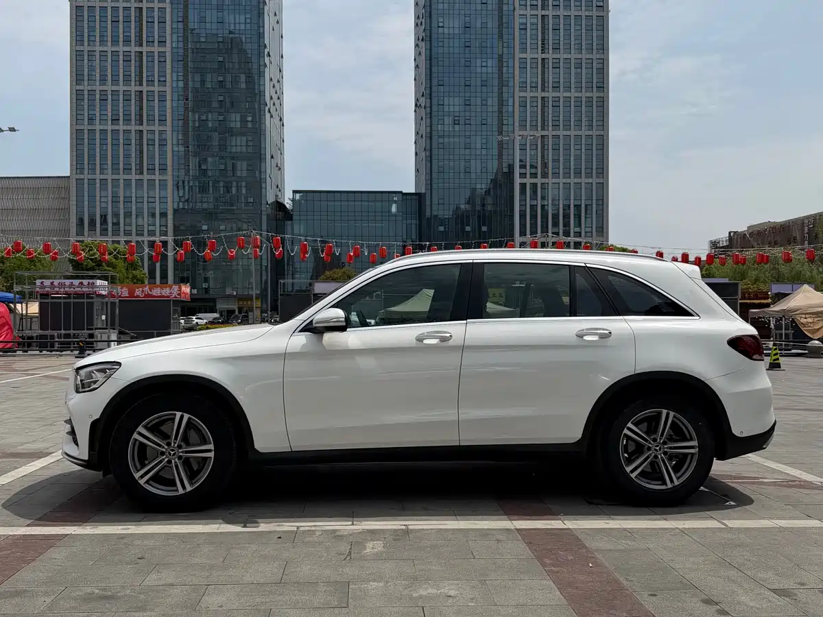 Mercedes-Benz GLC 2020 GLC 260 L 4MATIC Luxury фото 13
