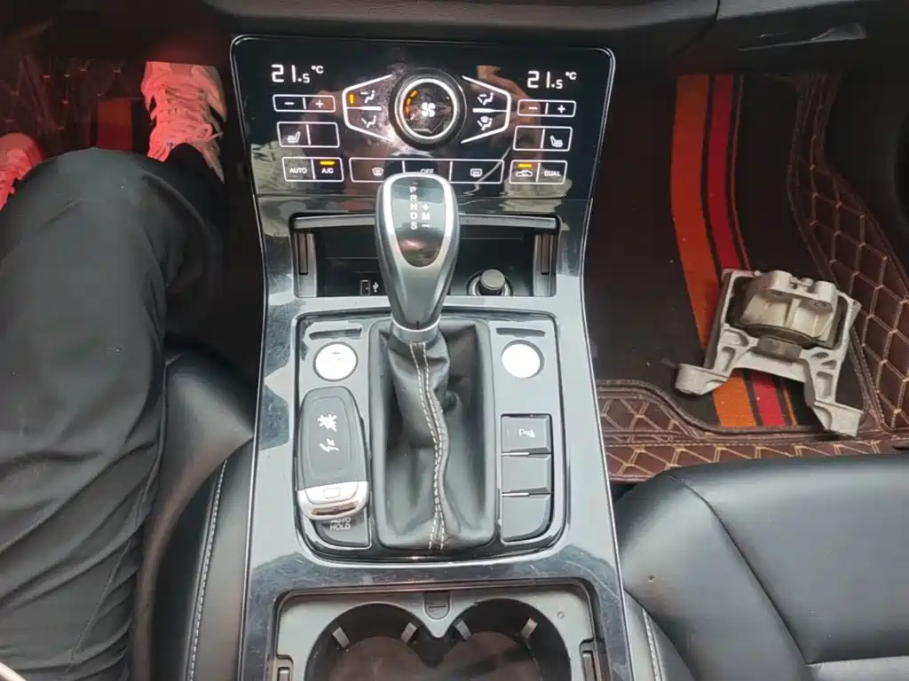 Hongqi H5 2019 2019 30TD Smart Connect Rhythm Edition