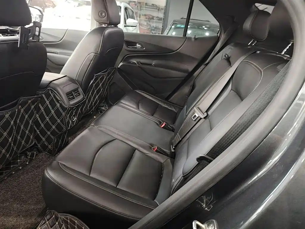 Chevrolet Equinox 2017 535T Automatic Realm Edition фото 17