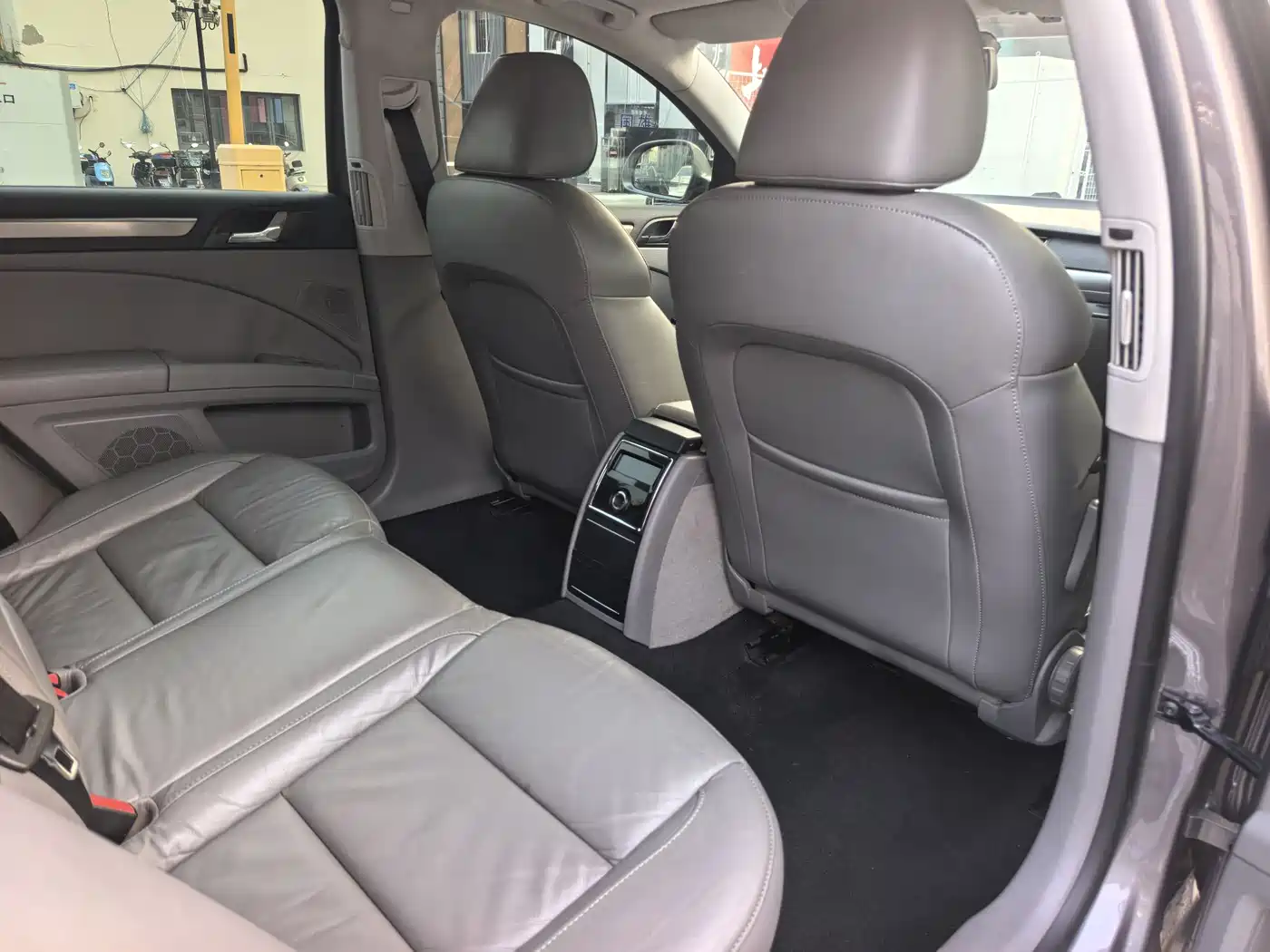 Škoda Superb 2013 1.8TSI Automatic Elegance Edition фото 7