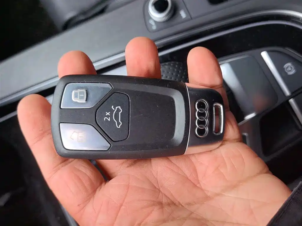 Audi A4L 2024 40 TFSI Luxury Dynamic фото 17
