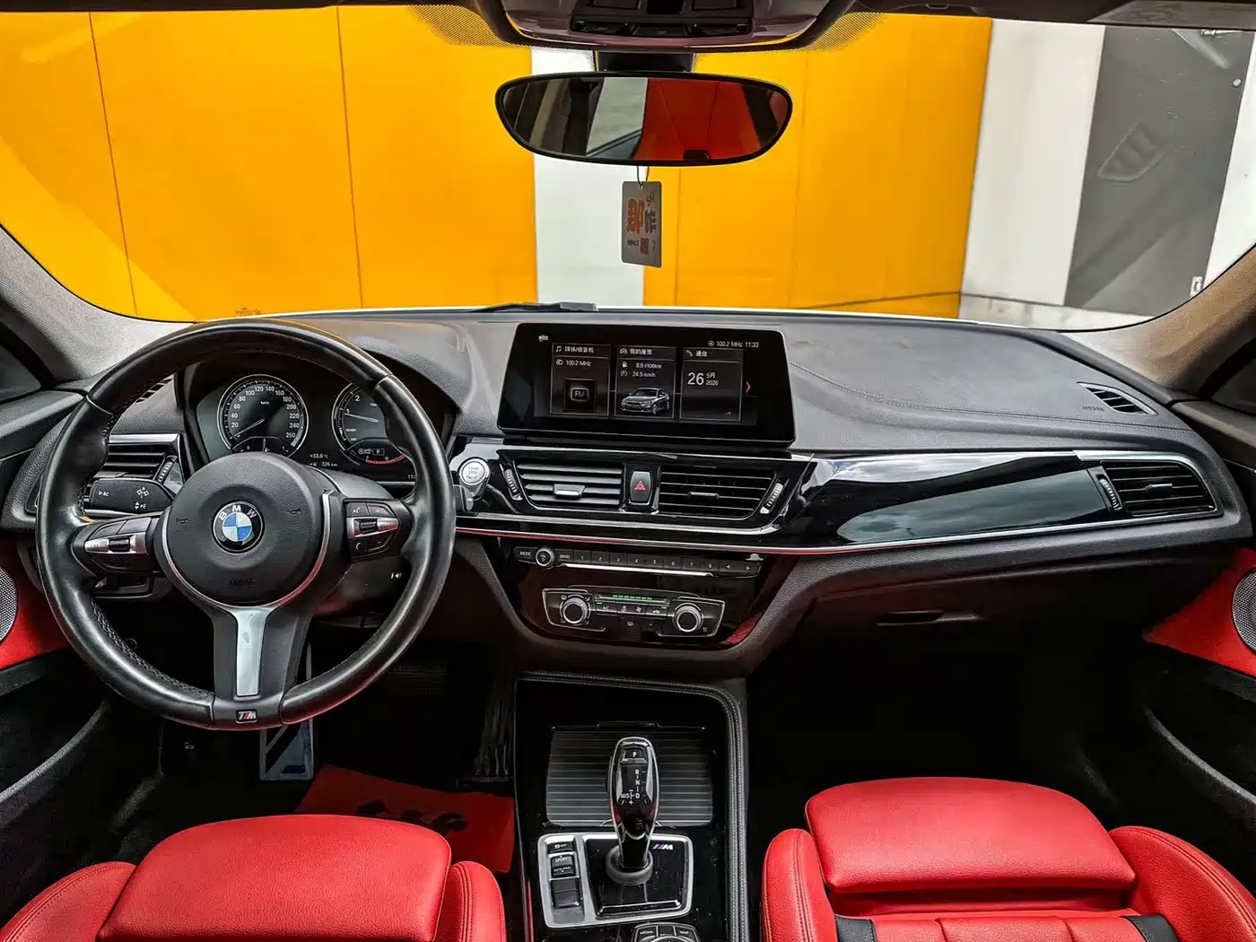 BMW 1 Series 2021 125i M Sport Black Night Edition фото 5