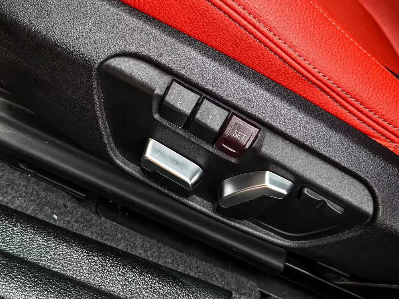 BMW 1 Series 2021 125i M Sport Black Night Edition фото 8