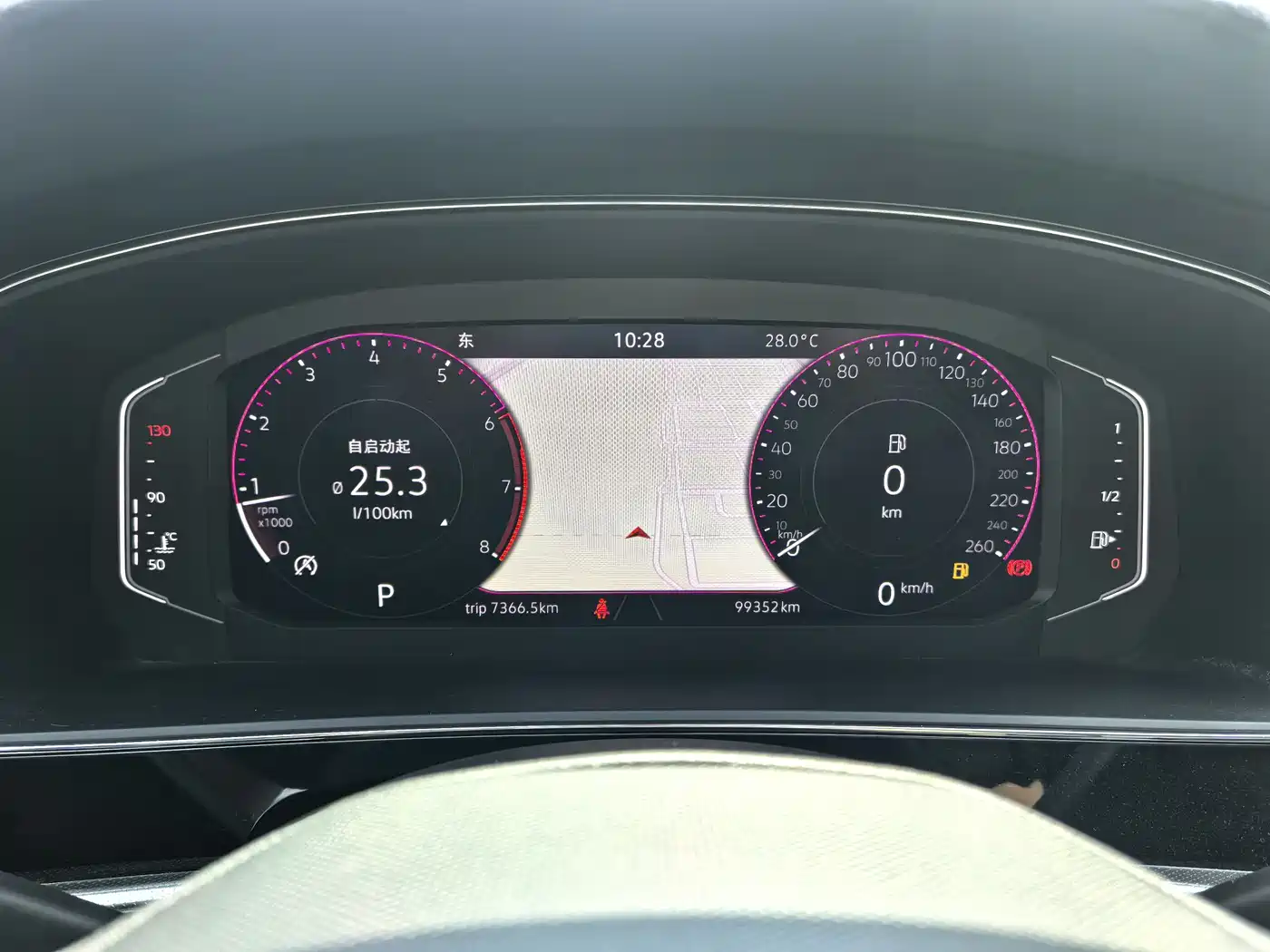 Volkswagen Passat 2022 330TSI Luxury Edition фото 6