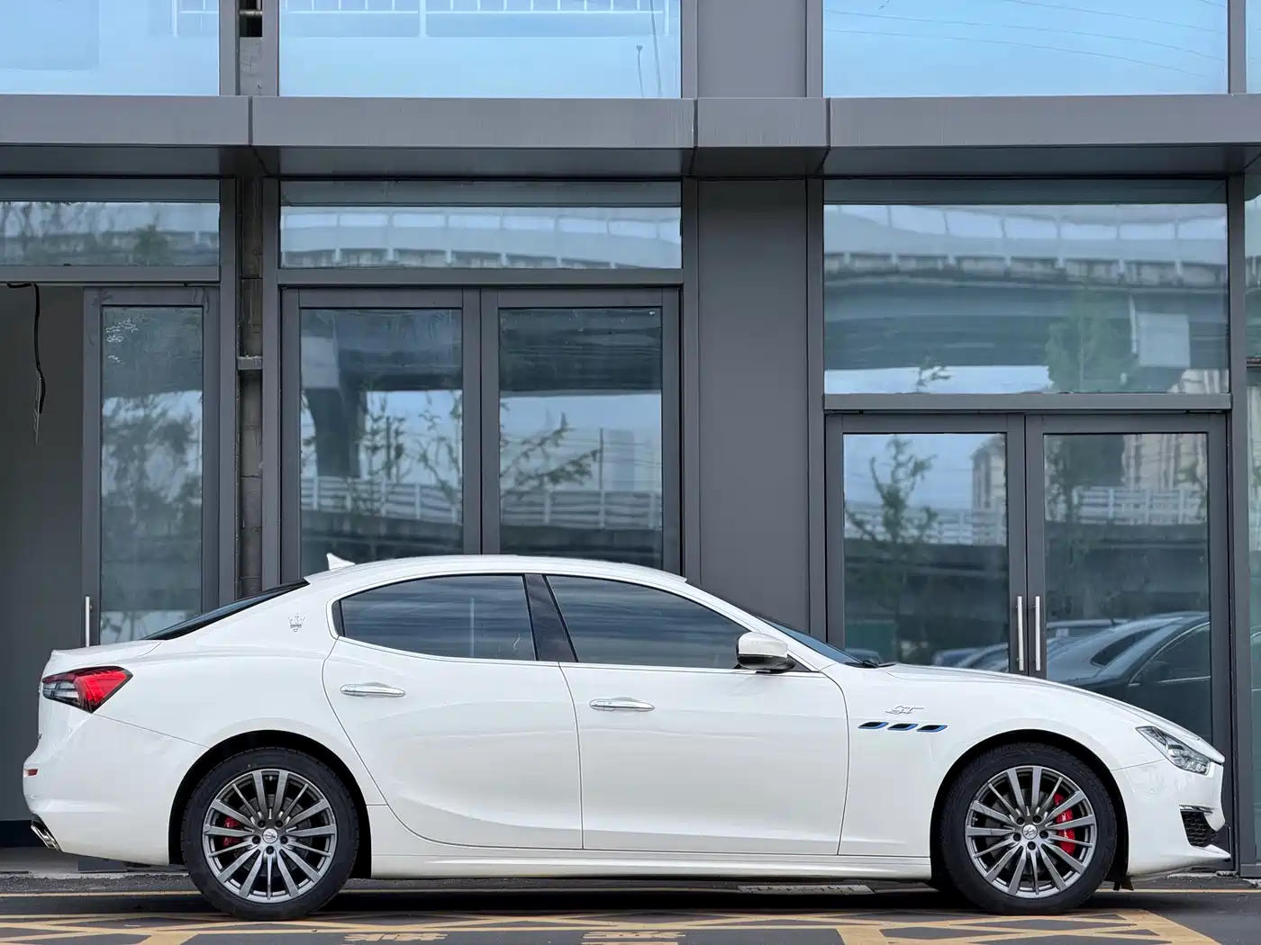 Maserati Ghibli 2022 2022 2.0T GT Edge Edition