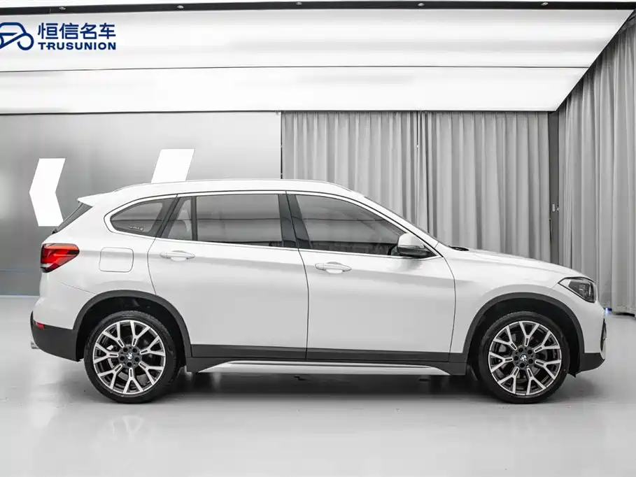 BMW X1 2021 xDrive25Li Exclusive фото 4