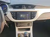 Фото 13 - Geely Vision