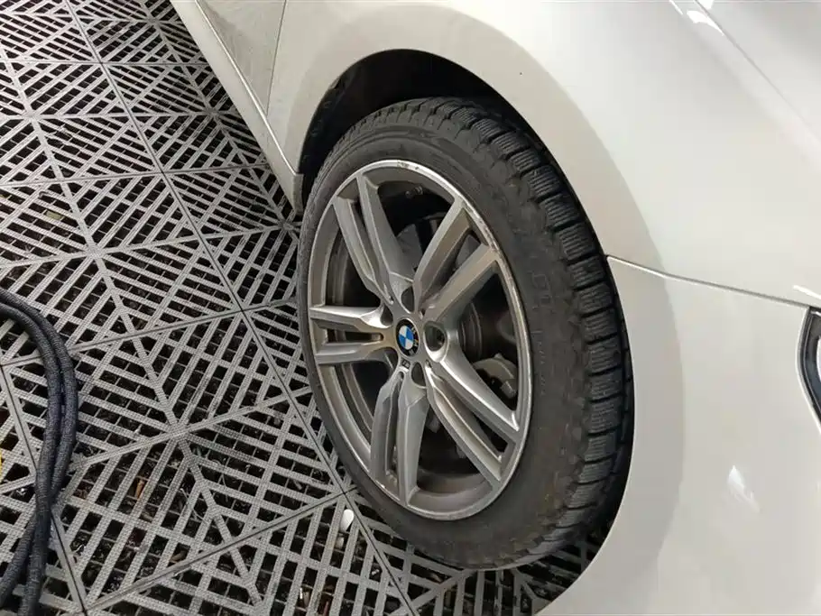 BMW 1 Series 2020 Model 125i Leading M Sport Package фото 6