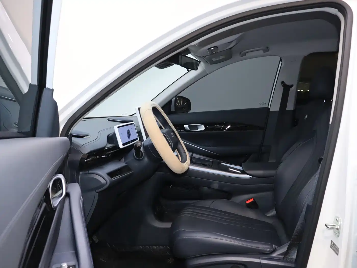 GEELY GALAXY GALAXY E5