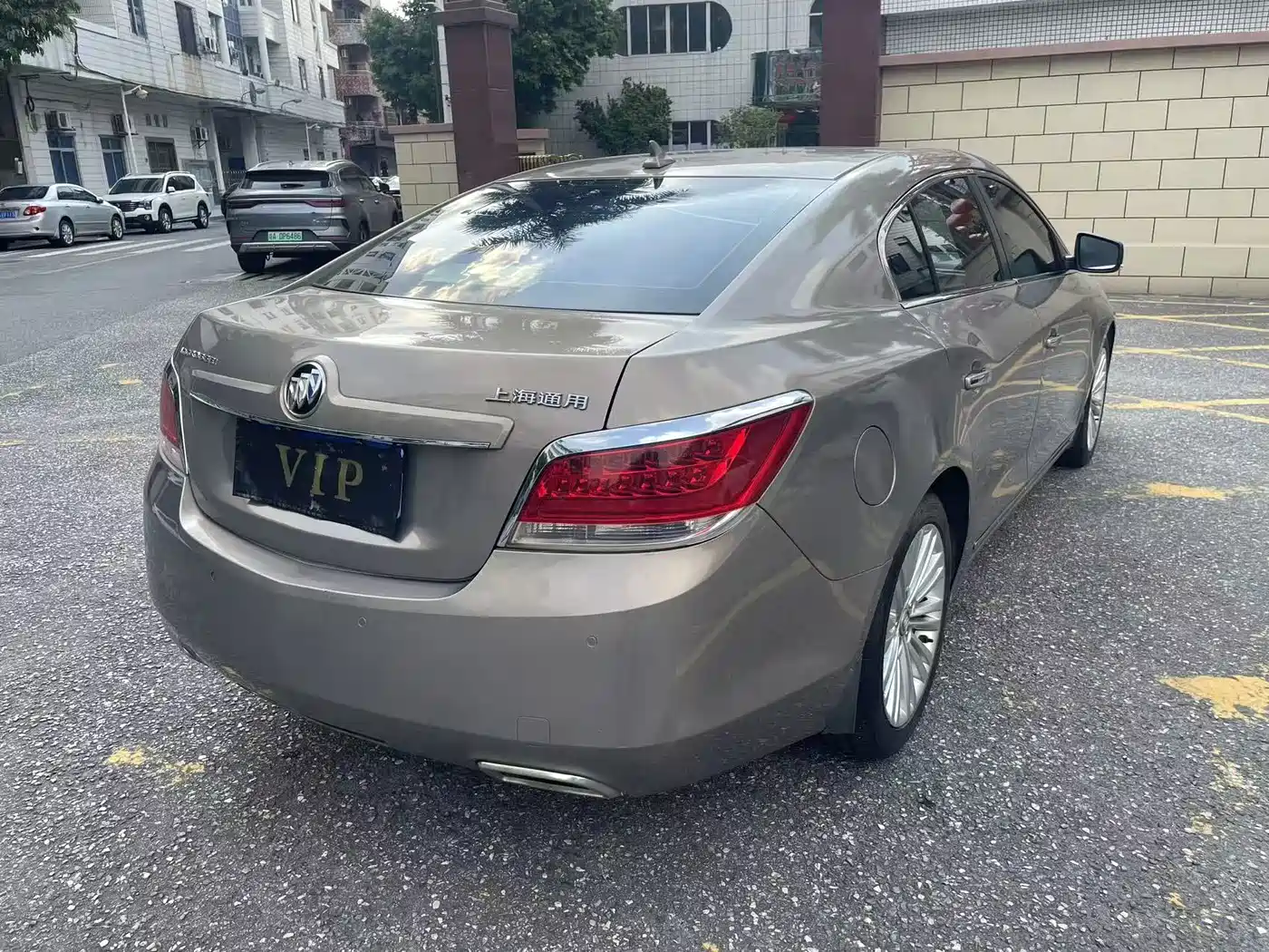 Buick LaCrosse 2011 2011 2.4L SIDI Elegance Edition