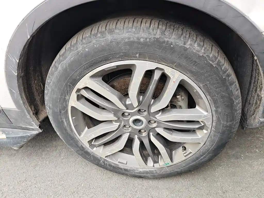 Фото 8 - Haval H7
