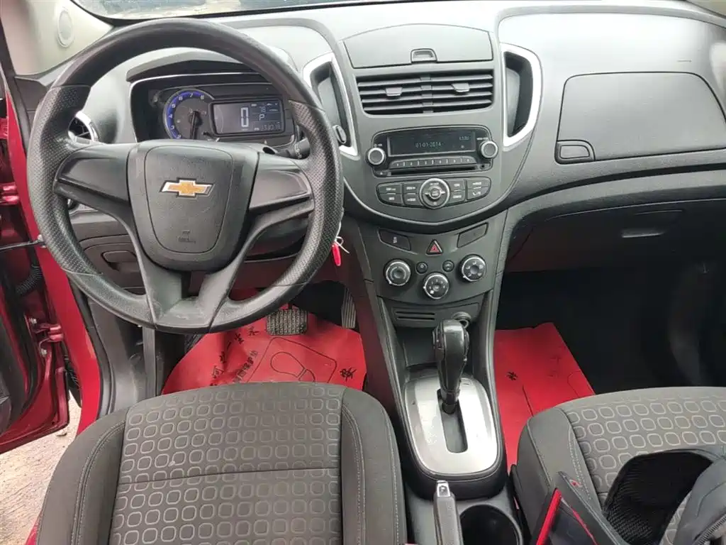 Chevrolet Trax 2014 1.4T Automatic 2WD Comfort фото 13