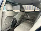 Фото 10 - Toyota Camry