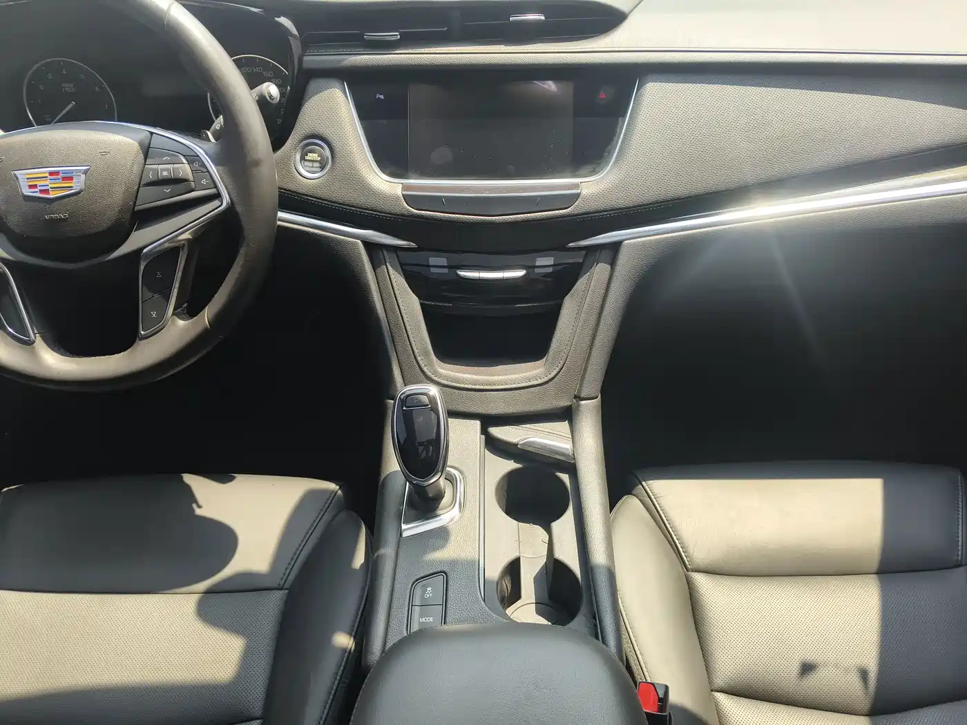 Cadillac XT5 2017 2018 25T Luxury
