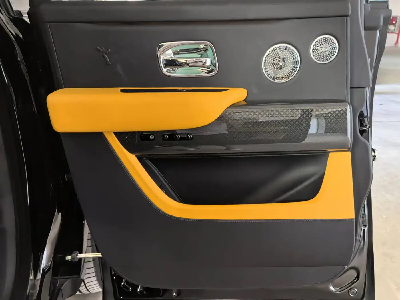 Rolls-Royce Cullinan 2024 Black Badge фото 7