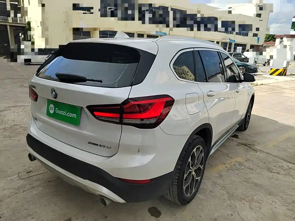 Фото 7 - BMW X1