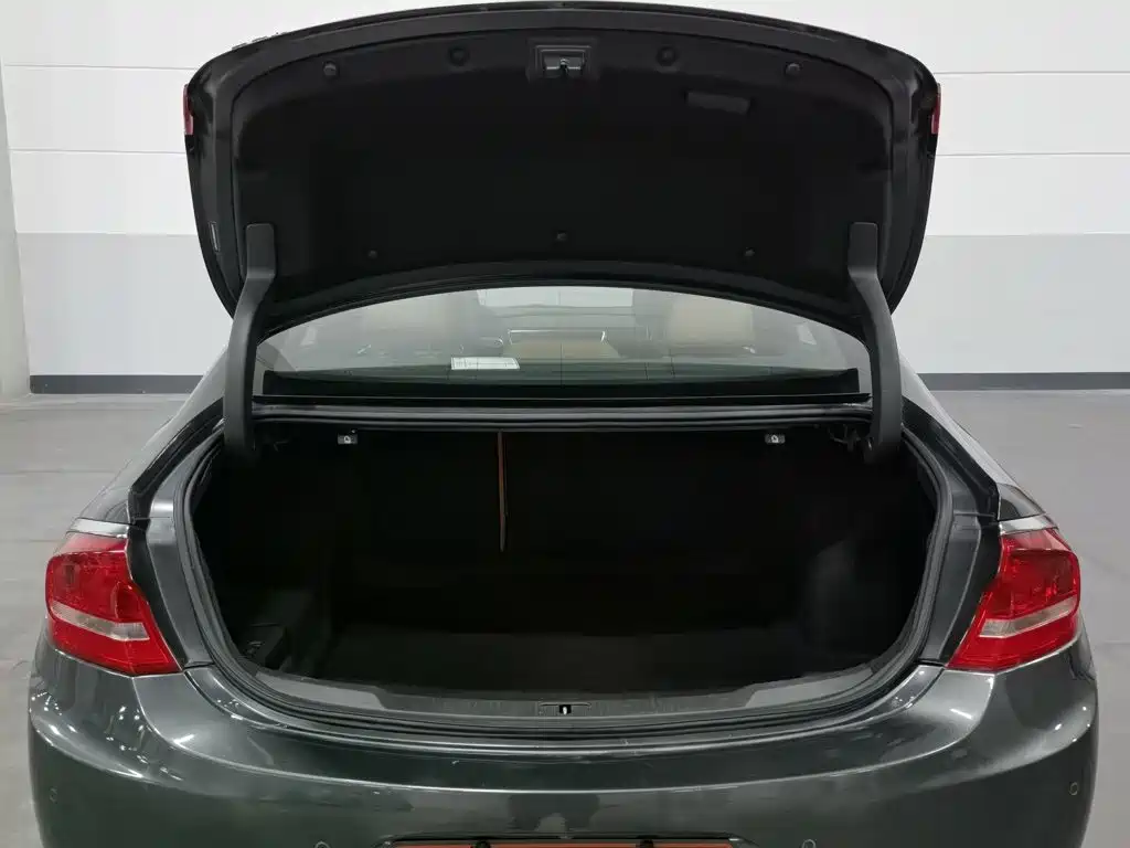 صورة 16 - Buick LaCrosse
