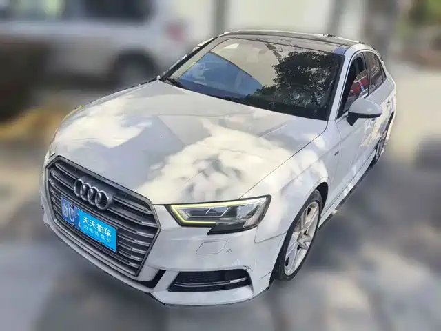 Audi A3 2020 Limousine 35 TFSI Fashion China VI — фото 1